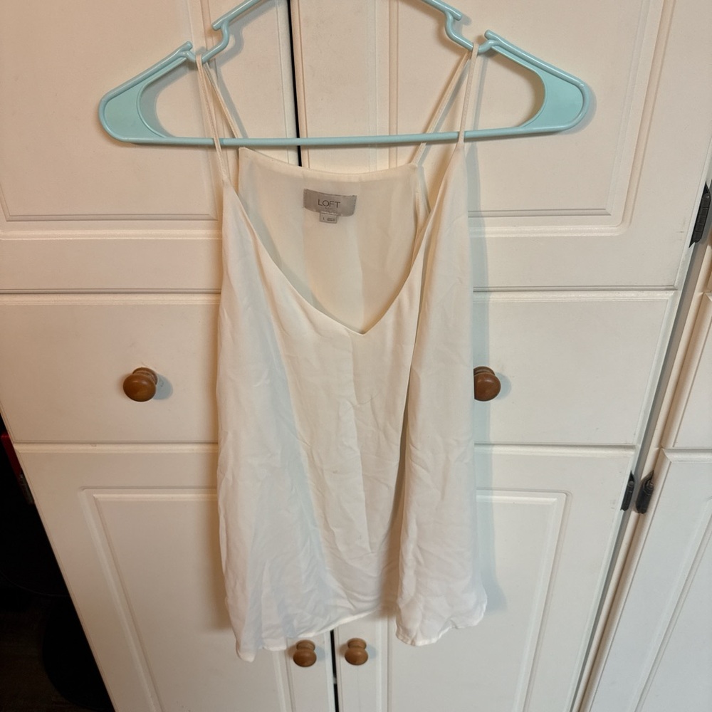 LOFT Women's White V-Neck Top